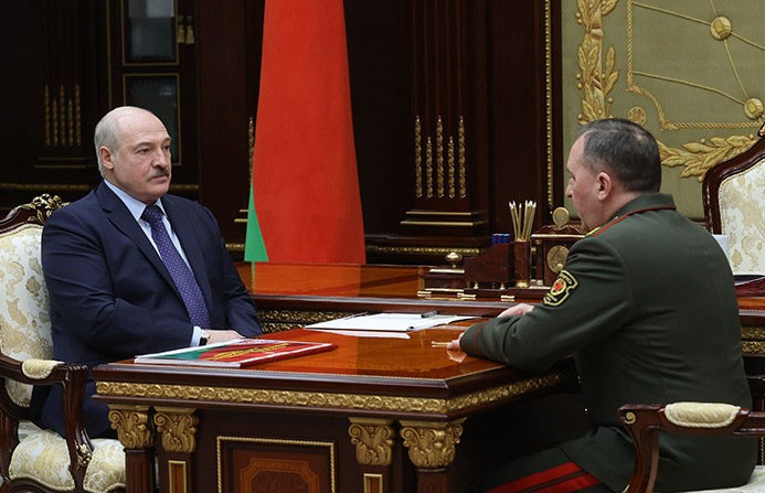 Президент обсудил с министром обороны замысел учения «Запад-2021»