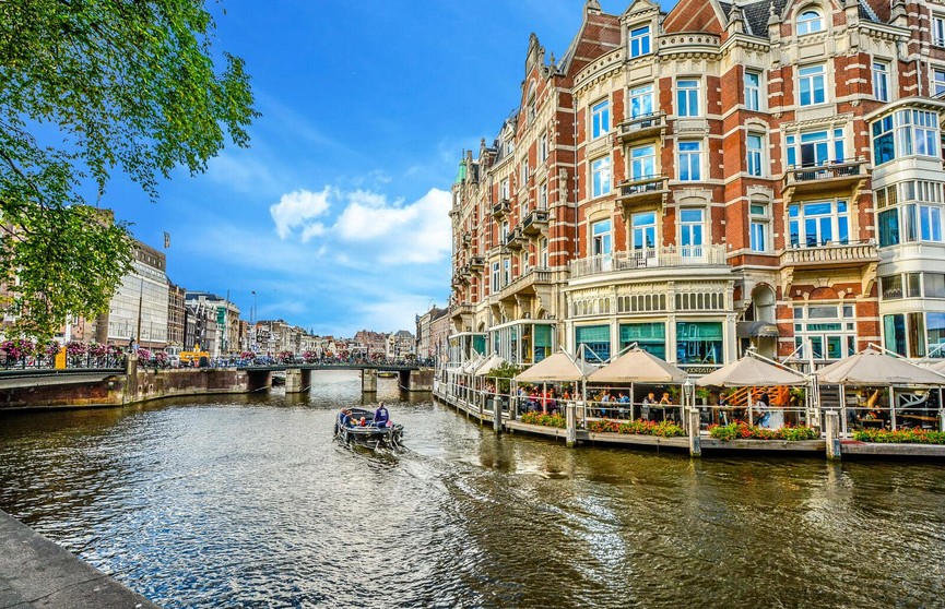 Первое беспилотное водное такси запустили в Амстердаме. Вот как оно выглядит