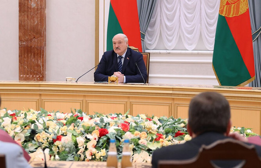 Александр Лукашенко: Достижения наших ученых не должны остаться красивой витриной