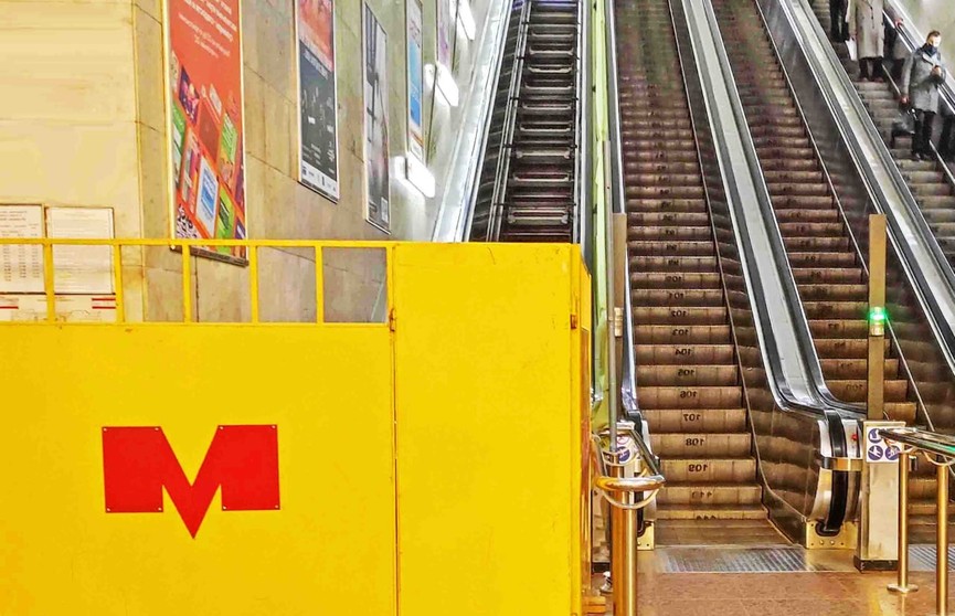 На станции метро «Октябрьская» временно закроют один эскалатор
