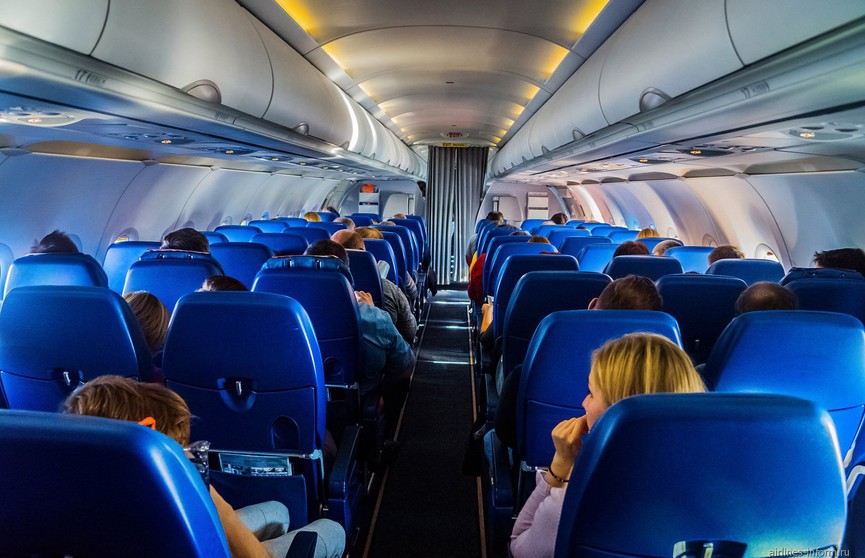 Пассажиры рассказали, что на борту самолета их больше всего раздражает