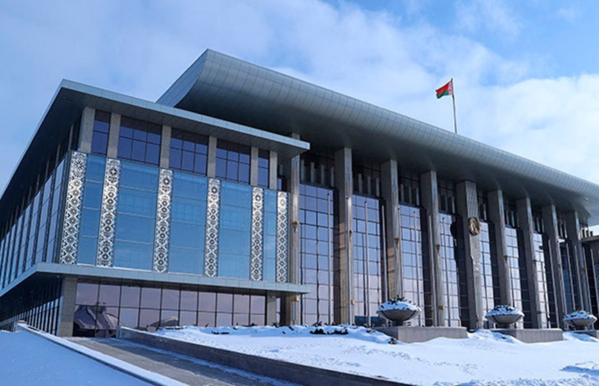 Президент Беларуси подписал поправки в закон о нотариальной деятельности