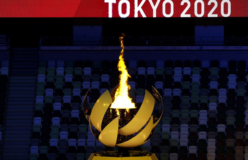 Контраст эмоций: японцы устроили акции протеста против Олимпиады в Токио