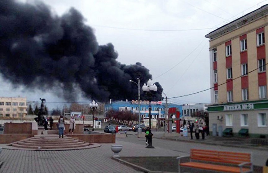 На одном из крупных российских военных предприятий начался пожар