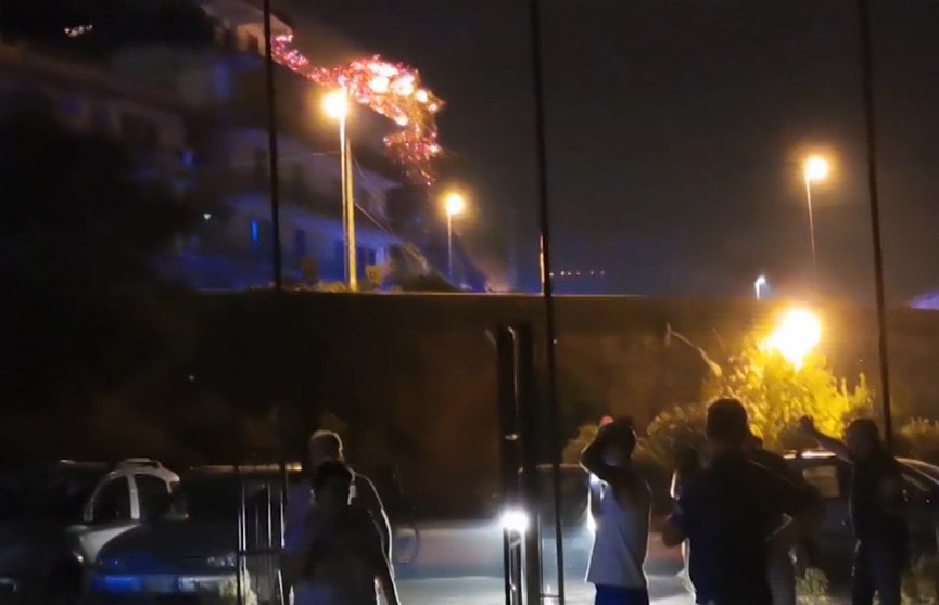На Сицилии эвакуируют жителей и туристов из-за пожара