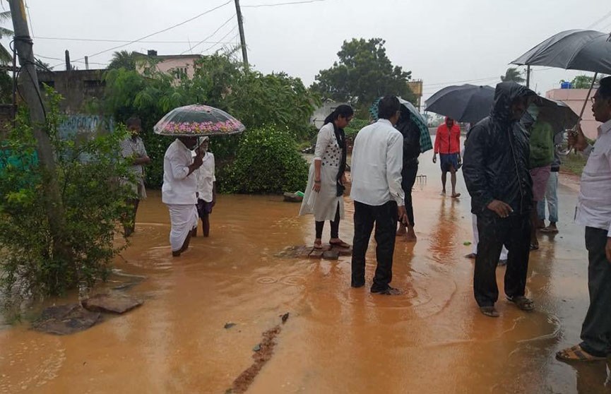 30 тысяч жителей Индии эвакуировали из-за циклона