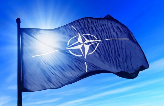 НАТО планирует развернуть полномасштабные вооружения рядом с Россией