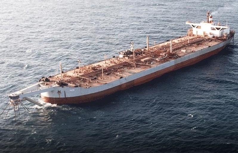 Оставленный у берегов Йемена нефтяной танкер может привести к непоправимой катастрофе – эксперты