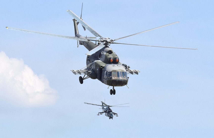 Истребители ВКС России сбили украинский Ми-8 у Селидово в ДНР