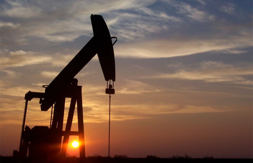 Цена нефти Brent впервые с 6 марта превысила $43 за баррель