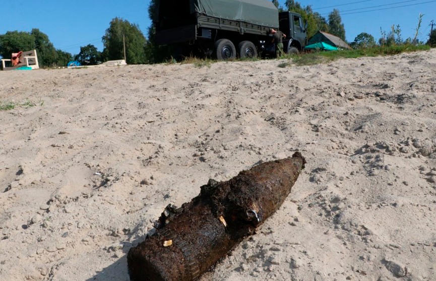 В Ветке водолазы ОСВОД обнаружили на дне реки боеприпасы