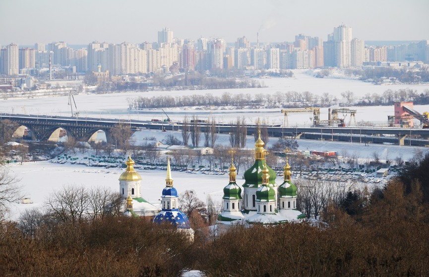 Въезд в Киев закрывают, выезд из города открыт