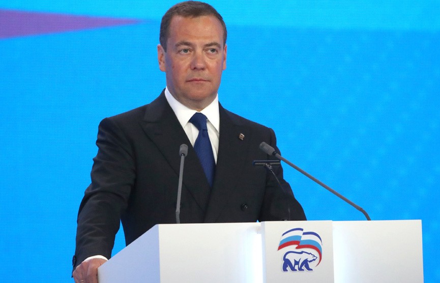 Медведев заявил, что термин «импортозамещение» звучит унизительно для России