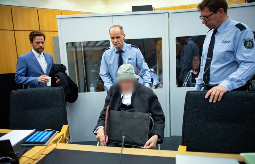 Бывшего охранника концлагеря Штутгоф судят в Германии