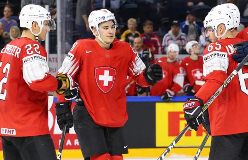 Сборная Латвии уступила команде Швейцарии на чемпионате мира по хоккею в Словакии