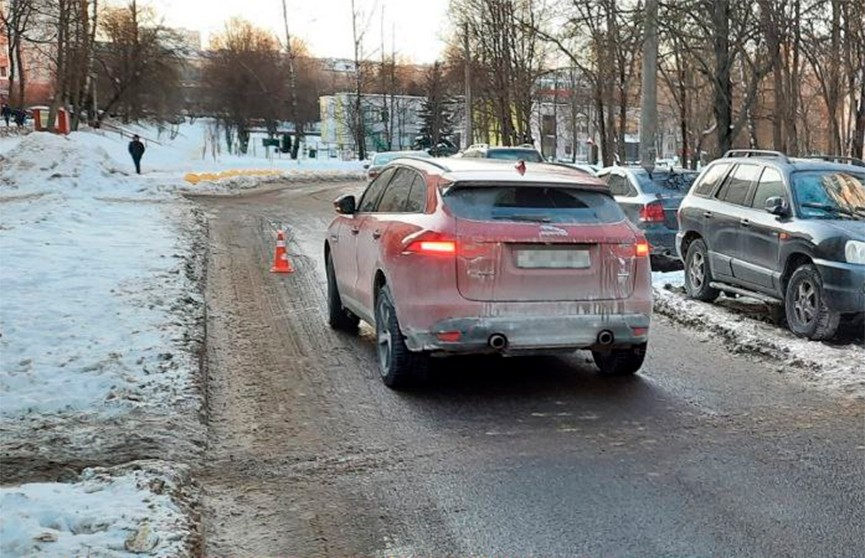 На улице Жудро в Минске девочка попала под колеса автомобиля