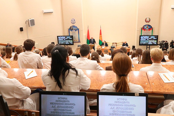 В Беларуси появится университетская клиника – Лукашенко