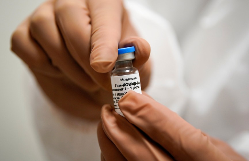 В Беларуси начинается вакцинация медицинских работников