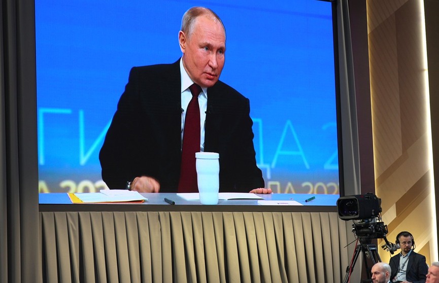 Владимир Путин: Я спрашивал у министра сельского хозяйства, как у него с яйцами?