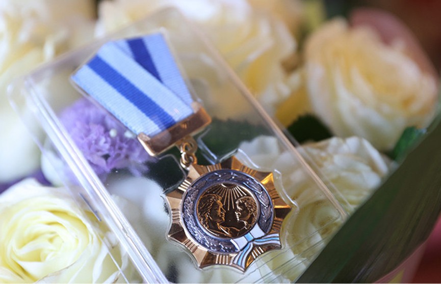 227 женщин Беларуси награждены Орденом Матери