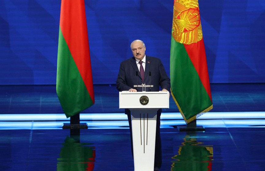 Александр Лукашенко поздравил Президента Кыргызстана Садыра Жапарова с 55-летием