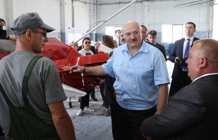 Лукашенко посетил Рогачевский район