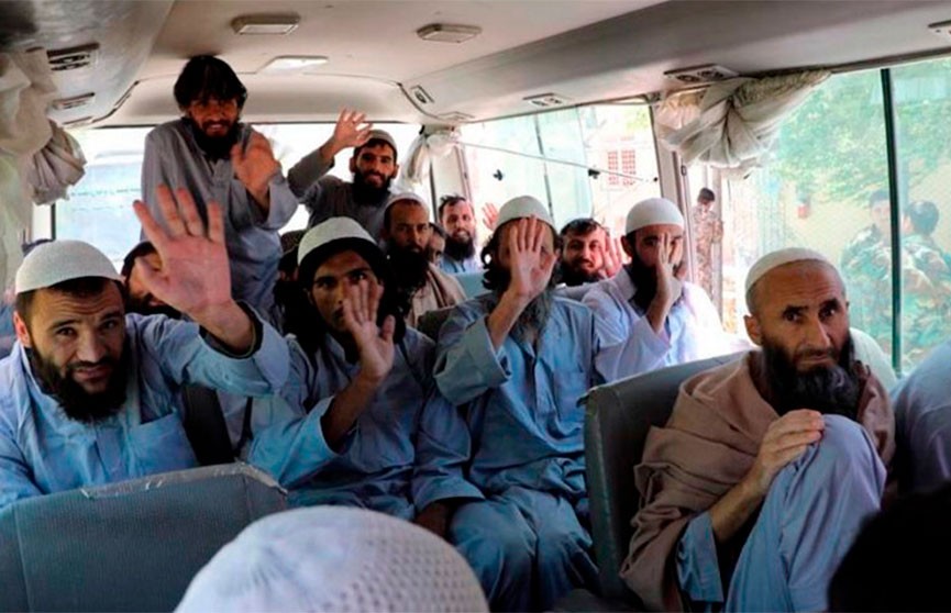 Правительство Афганистана освободило почти 5 тыс. заключенных талибов