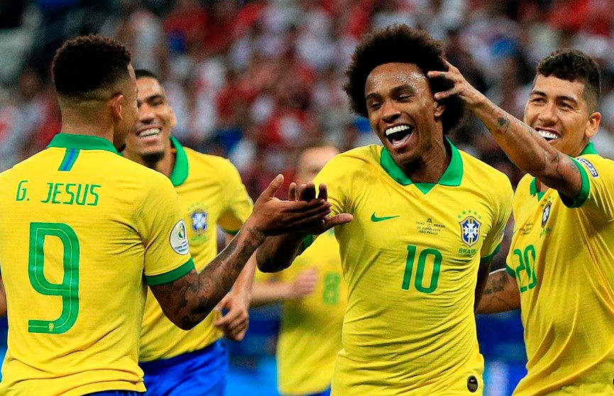 Сборная Бразилии выиграла футбольный Кубок Америки