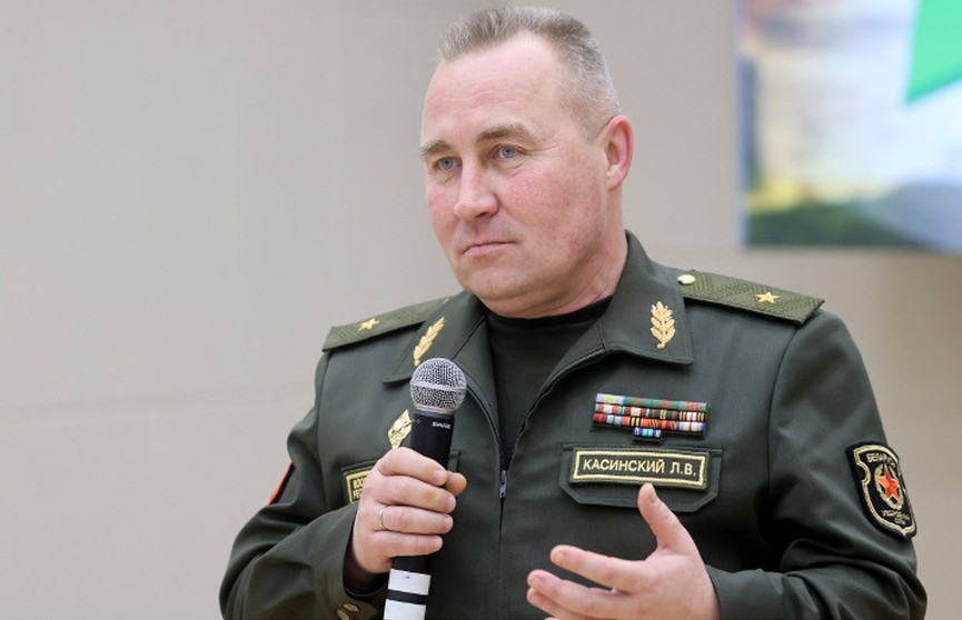 В Минобороны Беларуси рассказали о том, как учитывается роль СМИ и интернета в армии