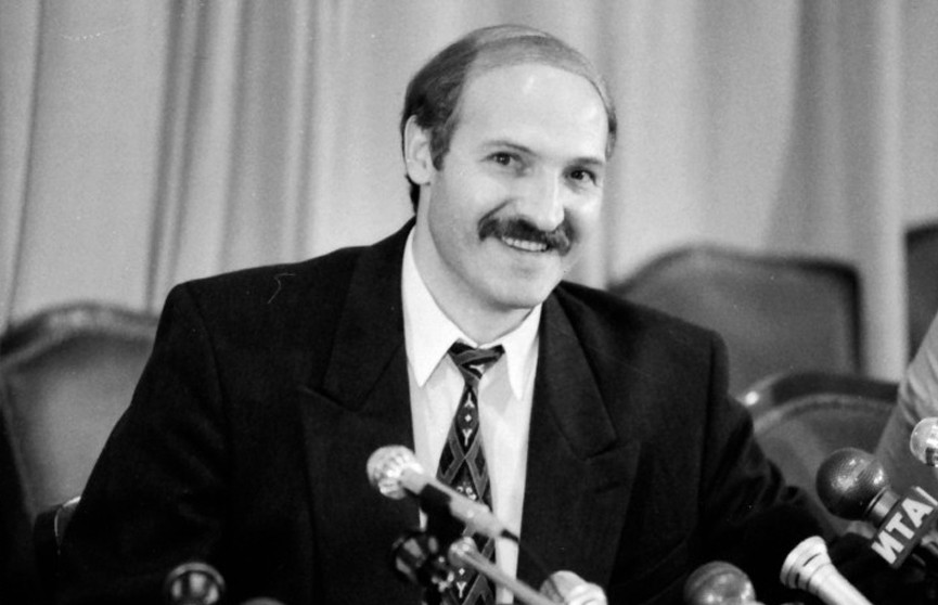 20 июля 1994 года Александр Лукашенко официально вступил в должность Президента Беларуси