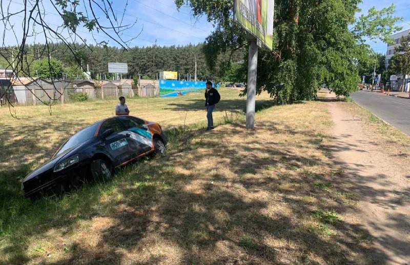 В Минске водитель на каршеринговом авто попал в ДТП и скрылся с места аварии