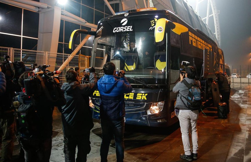 Президент турецкого клуба наказал футболистов за плохие результаты, отменив для них авиарейс и отправив домой на автобусе