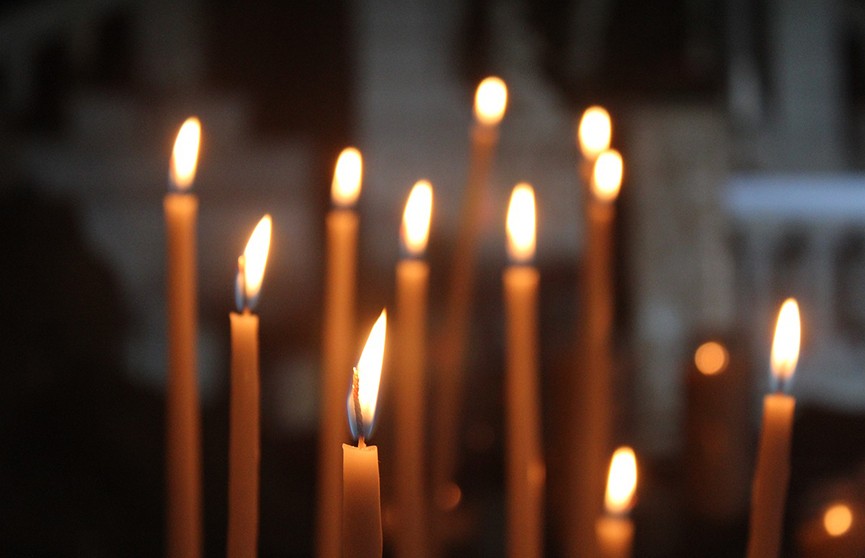 В церкви Москвы гражданин Таджикистана потушил свечи и напал на прихожанку