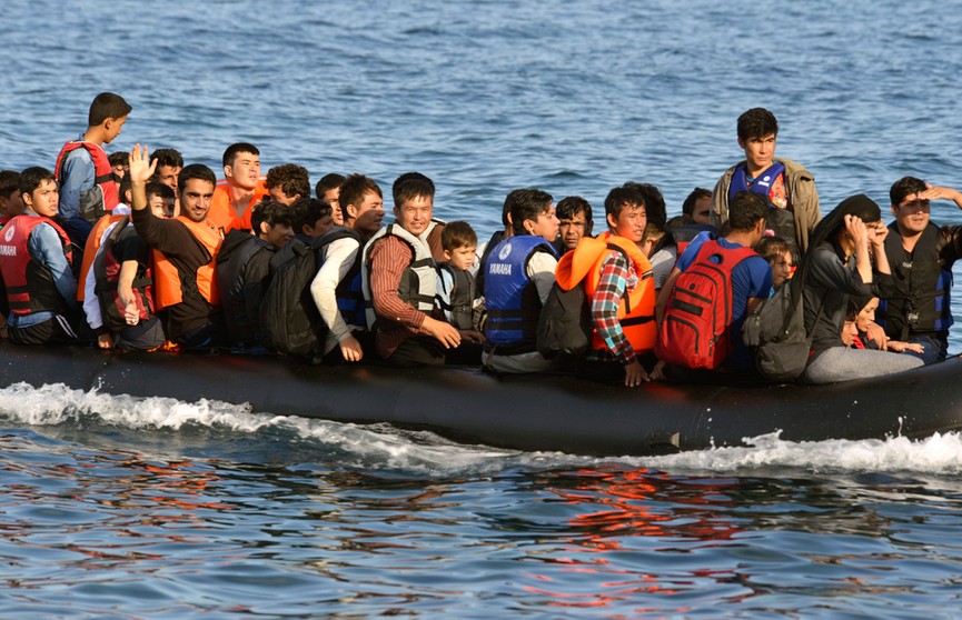 Около 60 мигрантов, которые направлялись в Европу, утонули у берегов Ливии