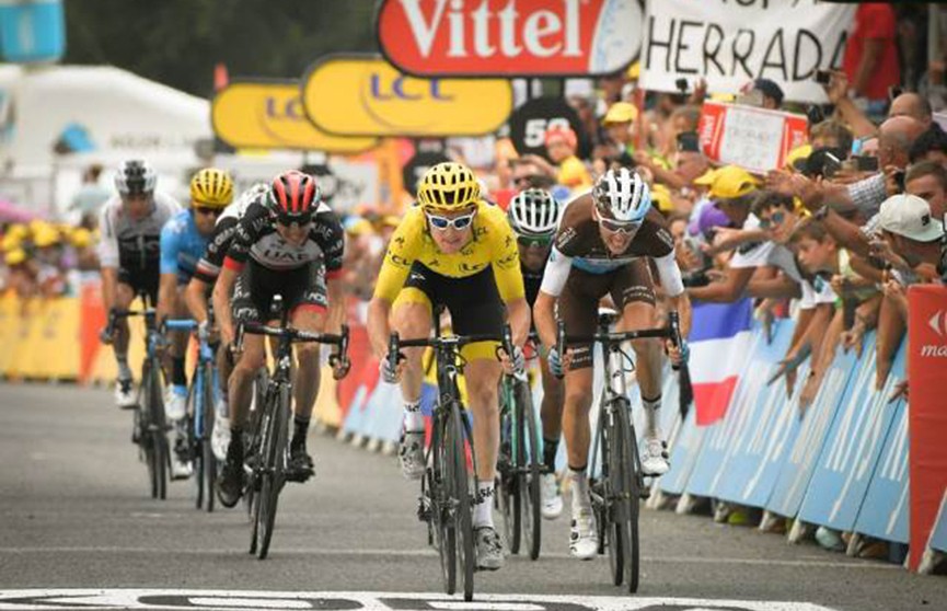 Велоспорт: Герайнт Томас стал победителем «Тур де Франс»