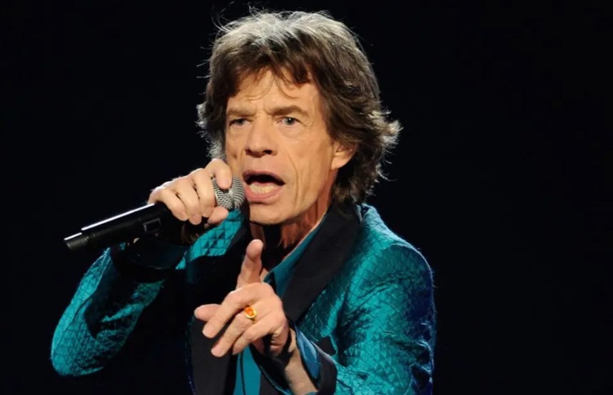 Группа Rolling Stones впервые за восемь лет выпустила новую песню, которую записала в условиях карантина