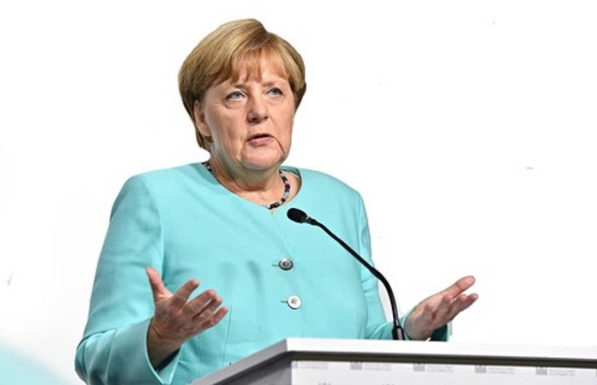 Меркель не жалеет о решении покупать газ у России