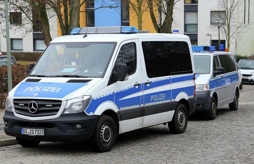 В Германии автомобиль наехал на пешеходов. Один человек погиб