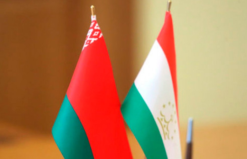 Президенты Беларуси и Таджикистана обменялись поздравлениями с 75-летием Победы и обсудили развитие сотрудничества