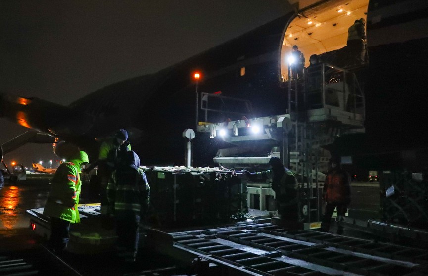 В Украину доставили более 90 тонн американского оружия