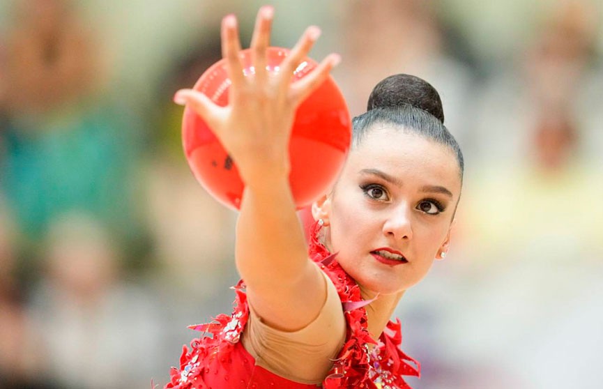 Алина Горносько завоевала серебро на турнире по художественной гимнастике в Пекине