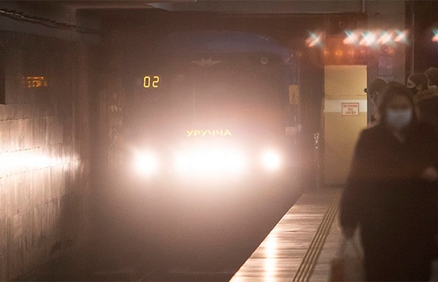 Сразу на двух станциях минского метро произошли инциденты с пассажирами
