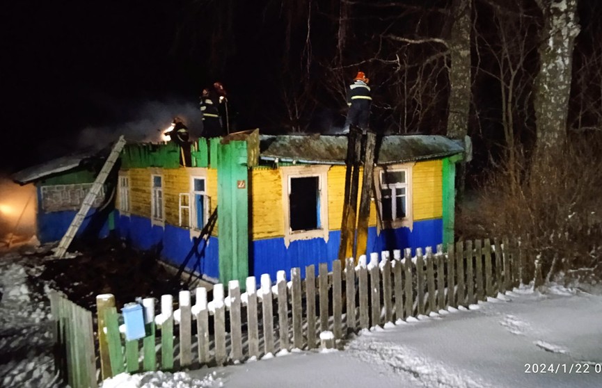 Очевидцы спасли хозяина дома на пожаре в Копыльском районе