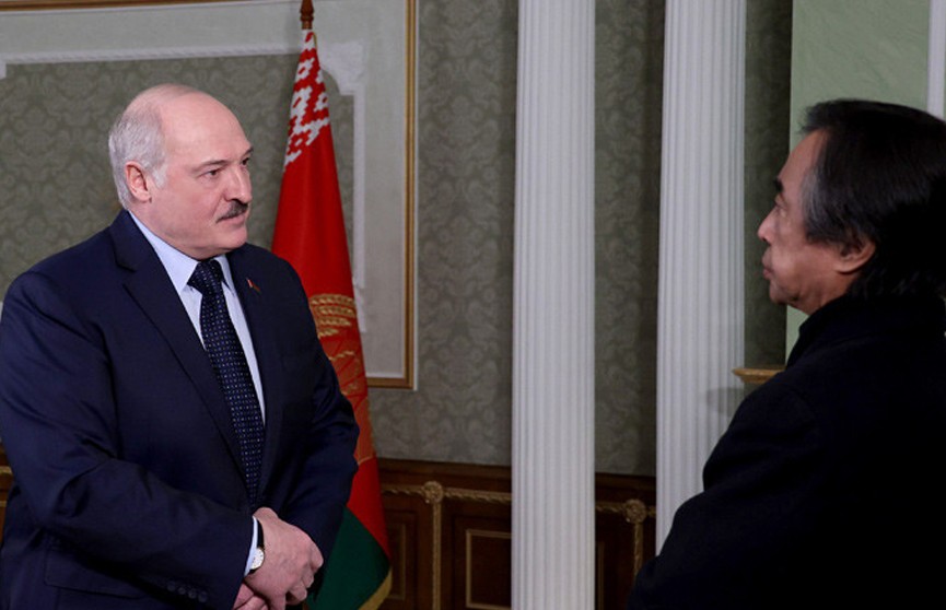 Лукашенко назвал оружие опаснее ядерного