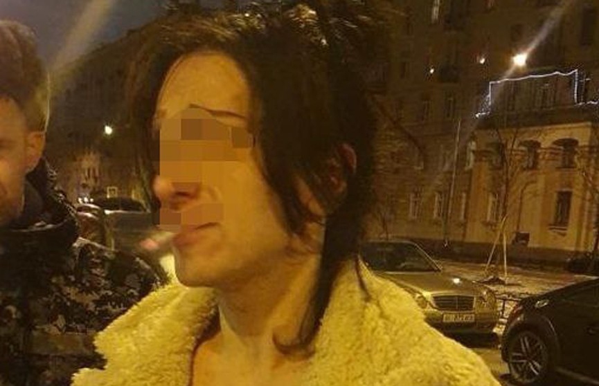 В Санкт-Петербурге задержали мужчину в платье, укравшего телевизор