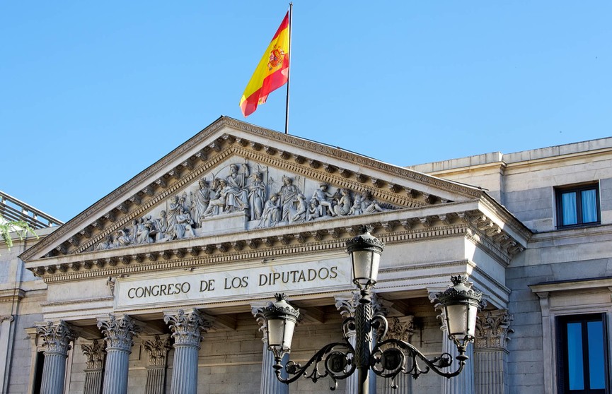 Досрочные парламентские выборы стартовали в Испании