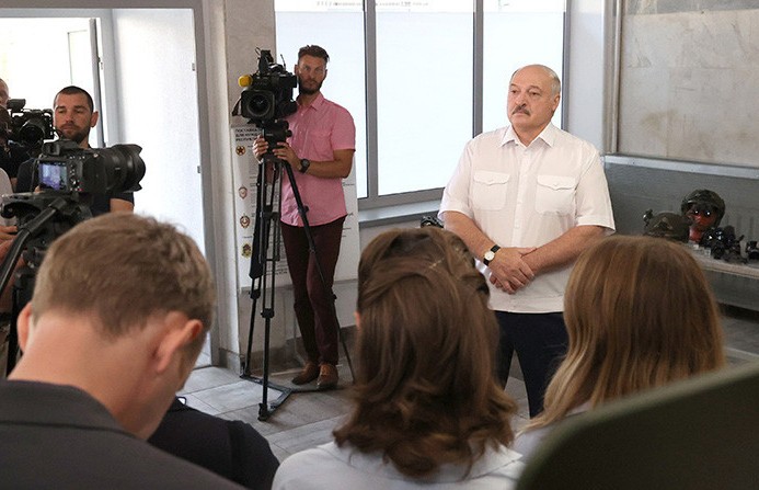 Лукашенко заявил, что его цель и задача — сделать все, чтобы не было войны