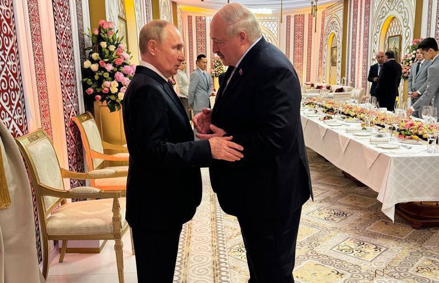 А. Лукашенко пообщался с В. Путиным на полях саммита ШОС