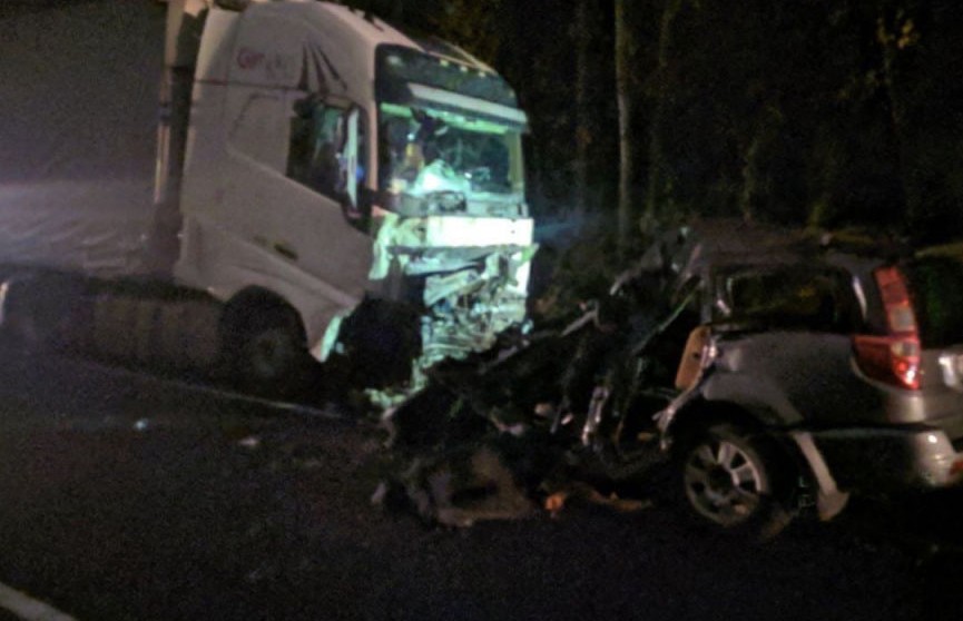 В Полоцком районе водитель внедорожника столкнулась с фурой и погибла