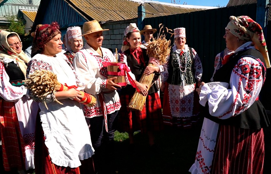 Толока, Богач и Дожинки: какие традиции и праздники сохранились в Гомельской области